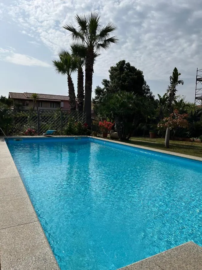 Επικοινωνία με το Villa Iris